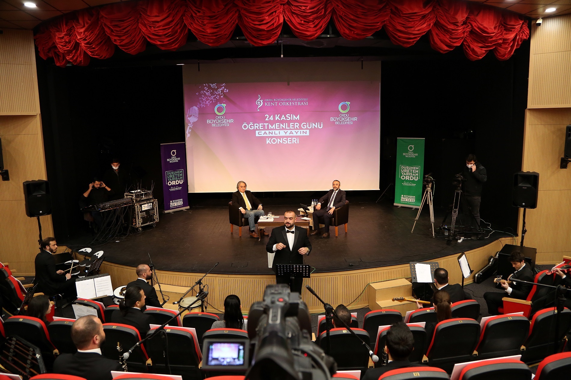 24 KASIM’A ÖZEL KONSER